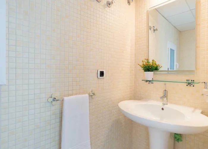 Luxury Duplex- 7 Minutes From The * Torremolinos