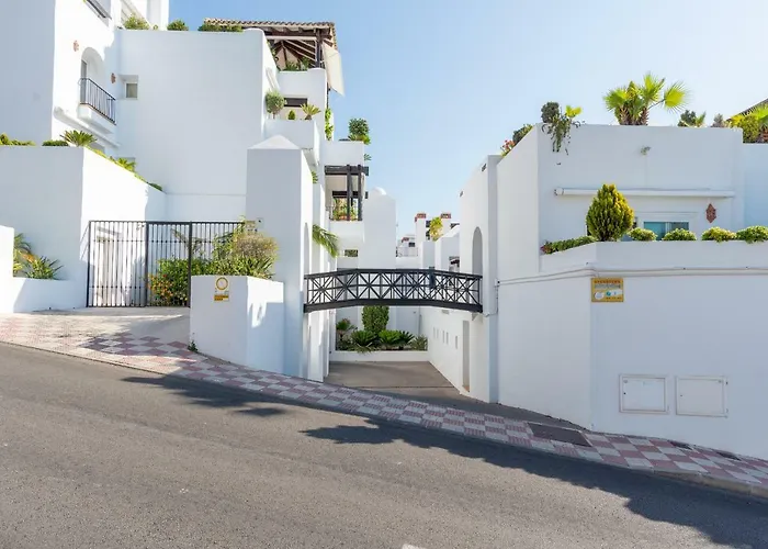 Luxury Duplex- 7 Minutes From The * Torremolinos