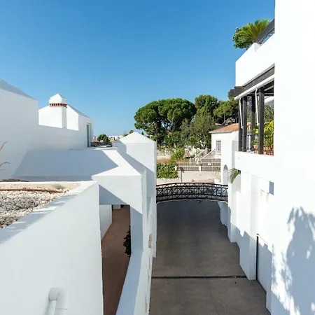 Διαμέρισμα Luxury Duplex- 7 Minutes From The