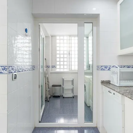 Luxury Duplex- 7 Minutes From The