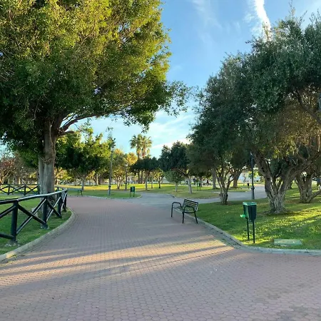 Luxury Duplex- 7 Minutes From The