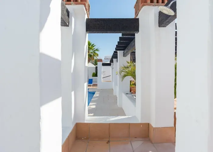 Luxury Duplex- 7 Minutes From The Торремолинос