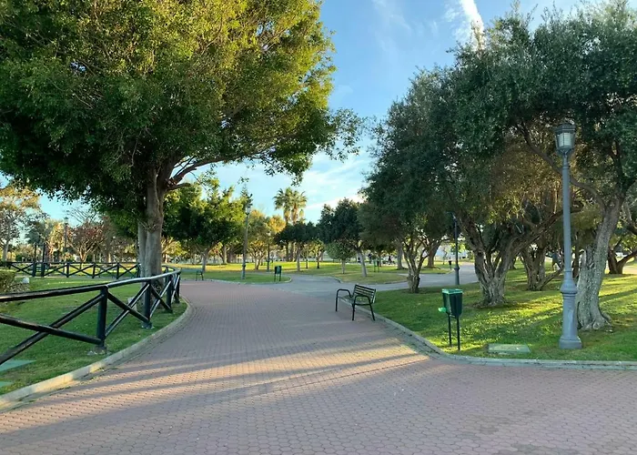 Luxury Duplex- 7 Minutes From The